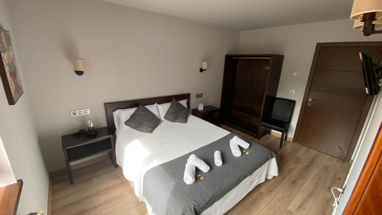 Hostal La Cuna del Sella Oseja de Sajambre Esterno foto