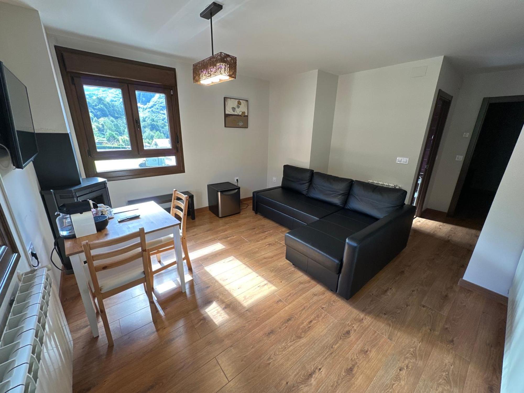 Hostal La Cuna del Sella Oseja de Sajambre Esterno foto