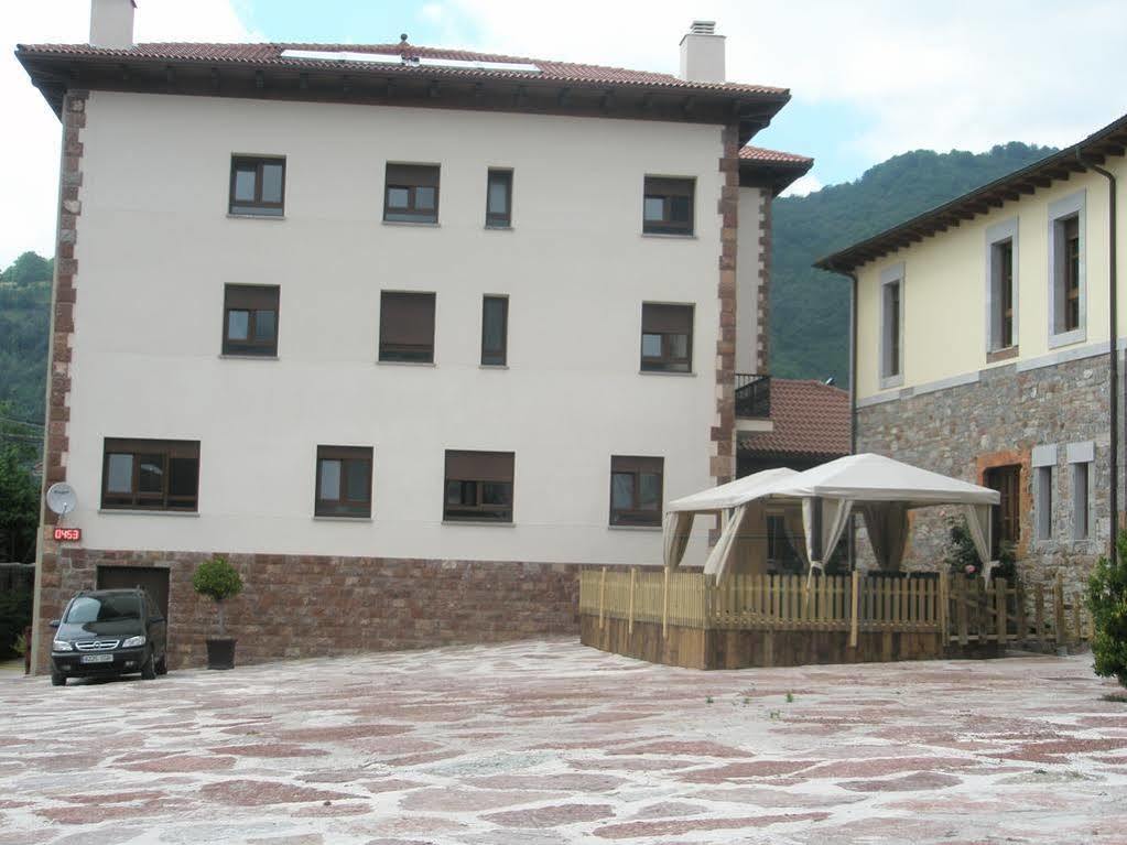 Hostal La Cuna del Sella Oseja de Sajambre Esterno foto