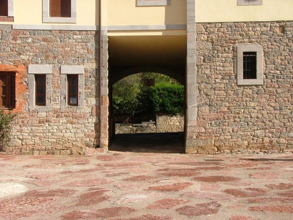Hostal La Cuna del Sella Oseja de Sajambre Esterno foto