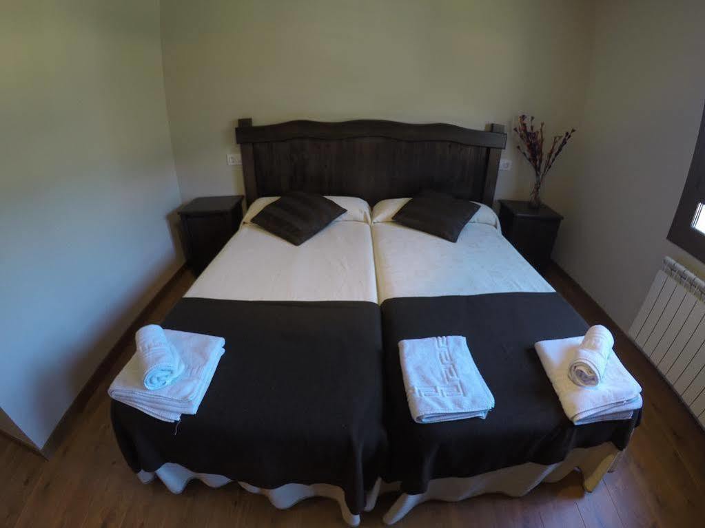 Hostal La Cuna del Sella Oseja de Sajambre Esterno foto