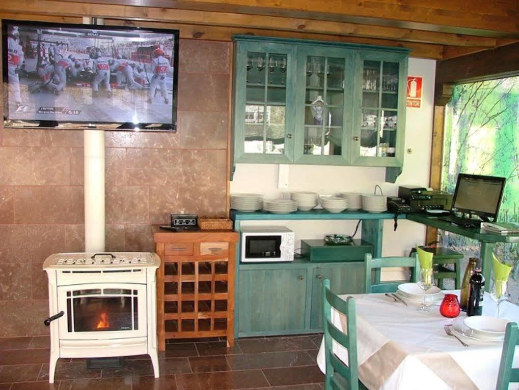 Hostal La Cuna del Sella Oseja de Sajambre Esterno foto