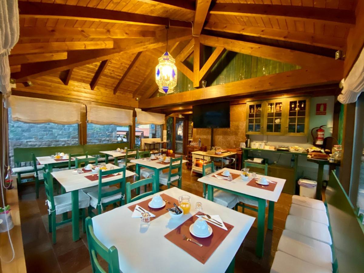 Hostal La Cuna del Sella Oseja de Sajambre Esterno foto
