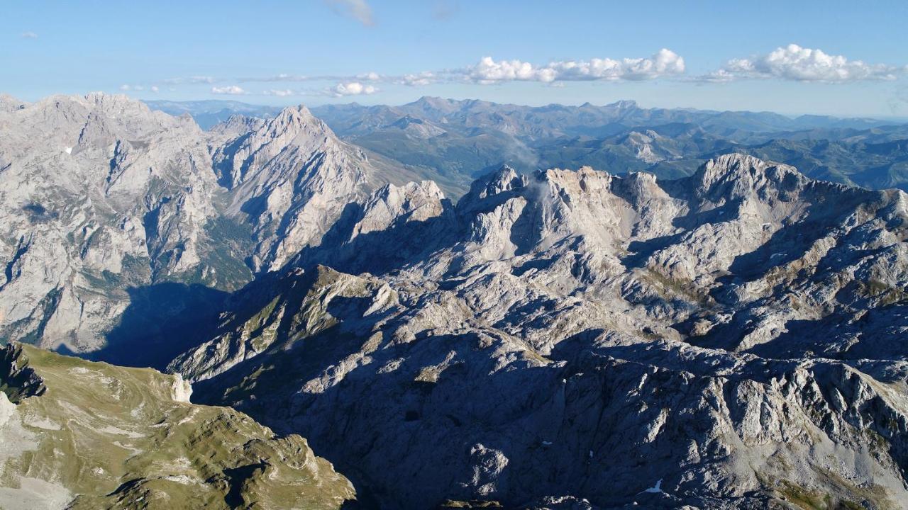 Hostal La Cuna del Sella Oseja de Sajambre Esterno foto