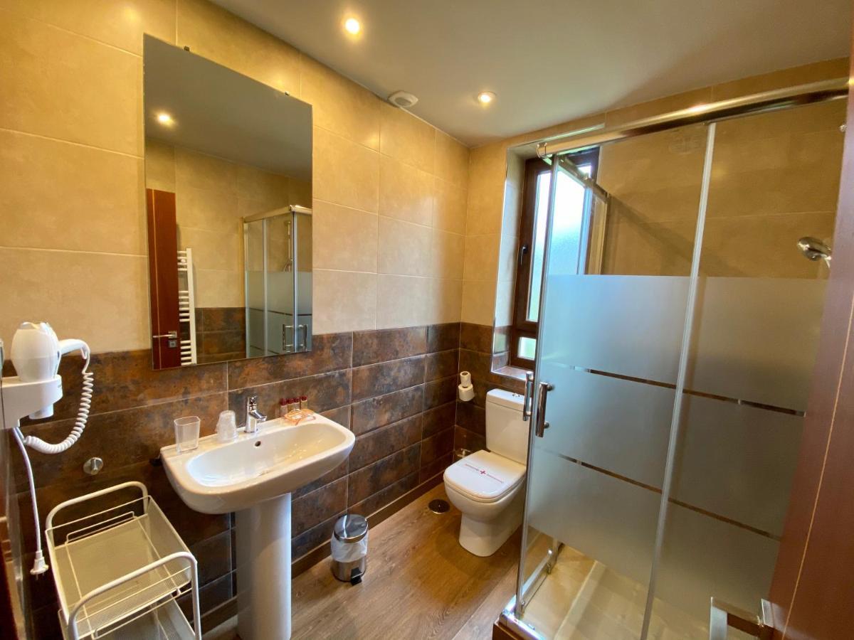 Hostal La Cuna del Sella Oseja de Sajambre Esterno foto